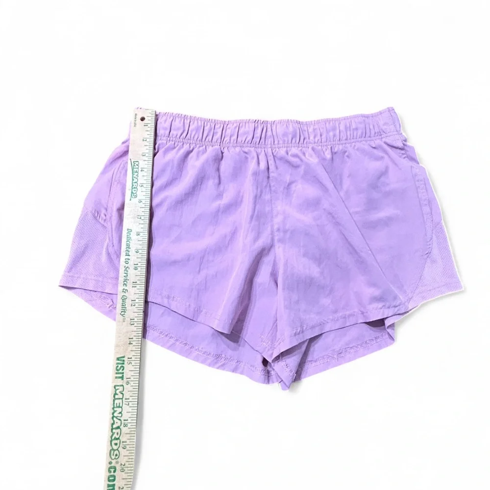 ATHETIC Lavender Shorts with Elastic Waistband and Curved Hem 16-18 XL Exellent